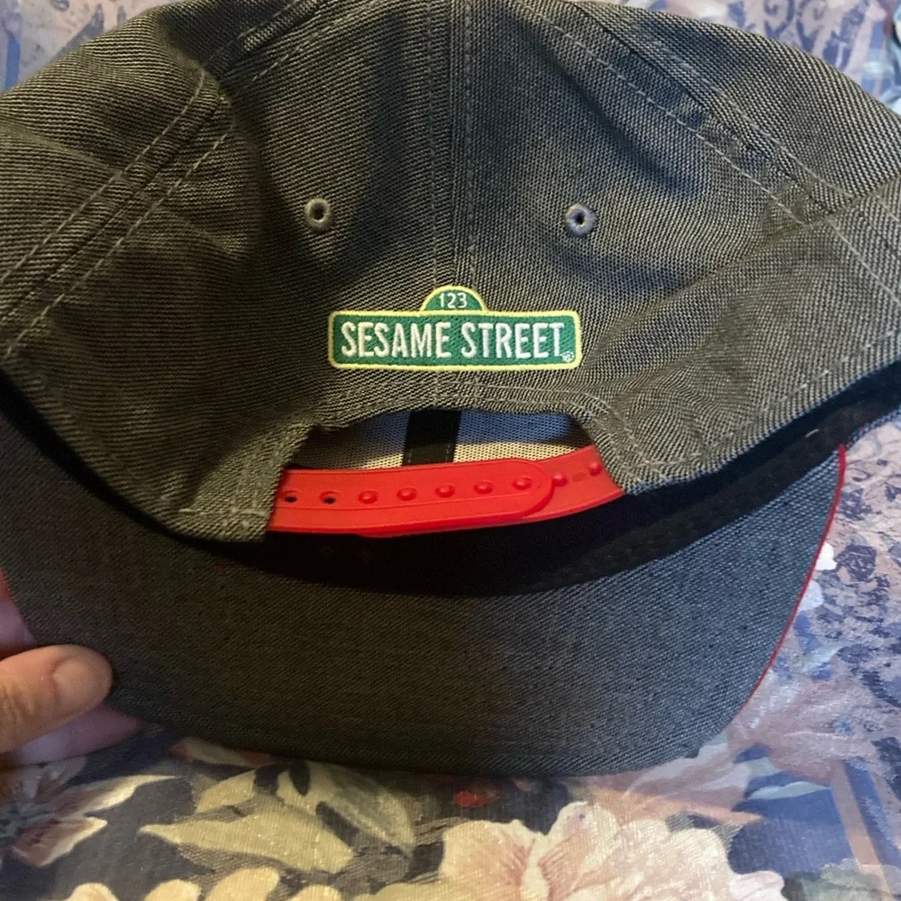 Elmo snap back - Picture 4 of 5